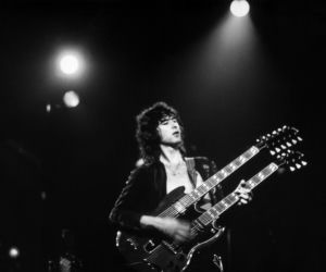 Jimmy Page (Led Zeppelin) kupił kiedyś... nawiedzoną posiadłość. Teraz zostanie ona otwarta dla zwiedzających!
