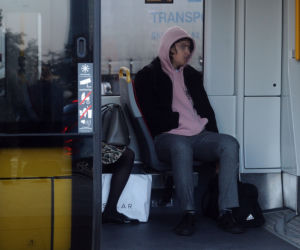 Maseczki ochronią nas przed 4 falą