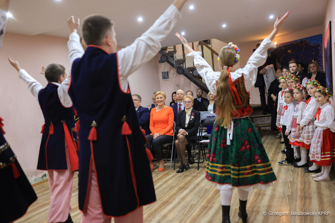 Agata Duda niczym Mandaryna!