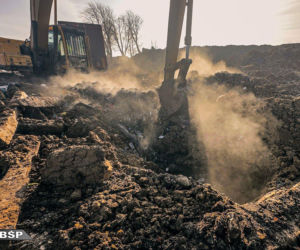 Mafia śmieciowa rozbita na Pomorzu! Działali pod osłoną nocy przy budowie S6