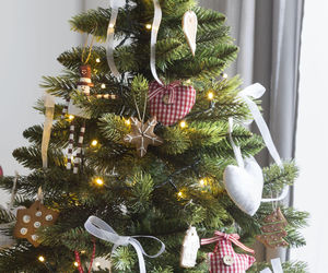 Świąteczne choinki w stylu rustykalnym