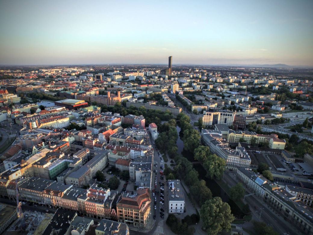 Wrocław widziany z lotu ptaka w obiektywie kamery bezzałogowych statków powietrznych
