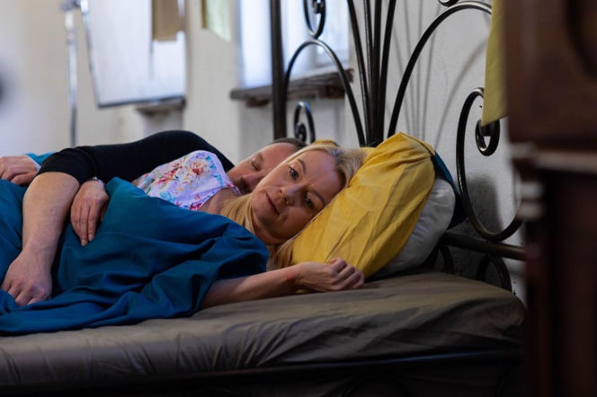 Pierwsza miłość, odcinek 4146: Emilka wyląduje w łóżku z psycholem Mateuszem! Porwie ją i zmusi do najgorszego! - ZDJĘCIA