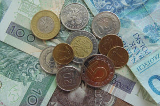 Jak zwiększyć oprocentowanie konta? Możesz dużo zyskać, ale bank ci o tym nie powie
