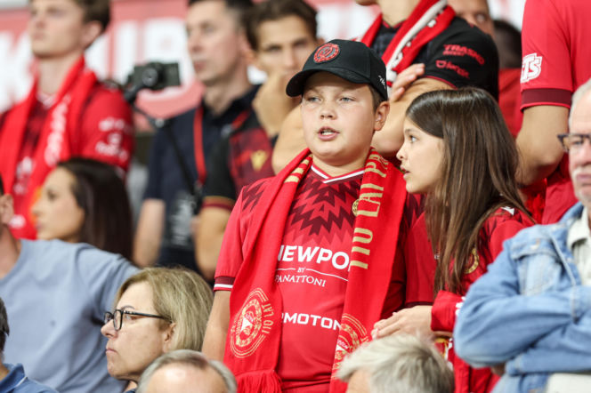 Widzew Łódź - Lech Poznań: Zdjęcia kibiców z meczu 6. kolejki PKO BP Ekstraklasy