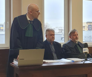 Związał księdza i zakleił mu usta. Zabił dla pieniędzy z kolędy. Tomasz J. Przed sądem