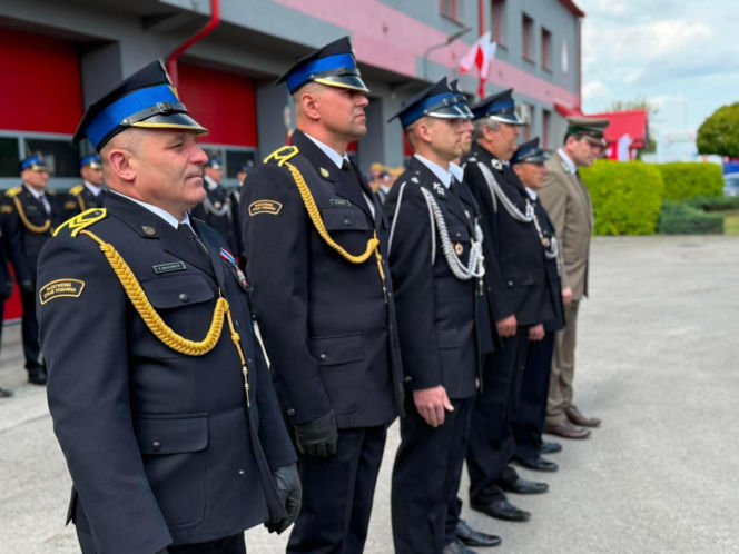 Uroczyste Obchody Dnia Strażaka w Starachowicach. Odznaczenia, awanse i wyróżnienia dla strażaków