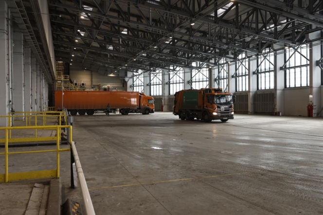 Spalarnia śmieci w Warszawie to teraz Warszawska Wytwórnia Energii. Zdjęcia ze środka wielkiego zakładu