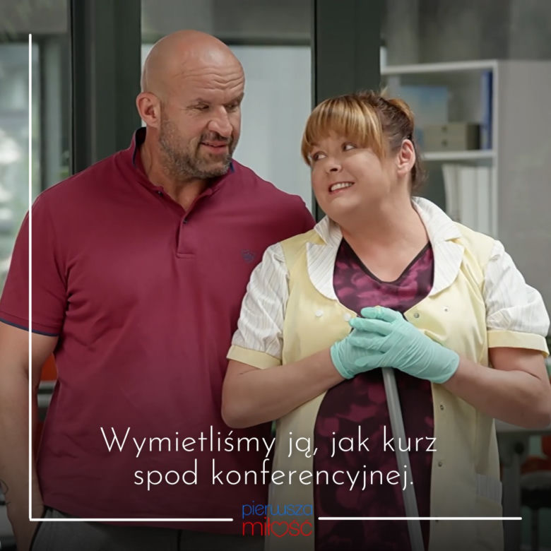 Pierwsza miłość. Fabian (Tomasz Oświeciński), sprzątaczka Gabrysia ( Izabela Noszczyk)