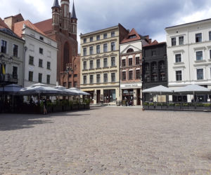 Ogródki letnie w Toruniu przygotowują się na otwarcie