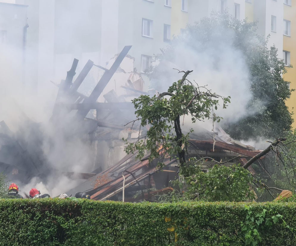 Toruń: Potężna eksplozja na ul. Wybickiego [ZDJĘCIA]