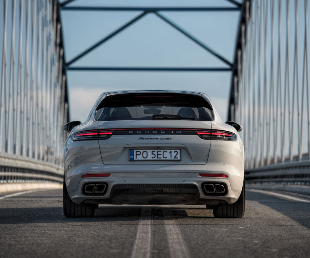 Porsche Panamera Turbo Sport Turismo 4.0 V8 550 KM