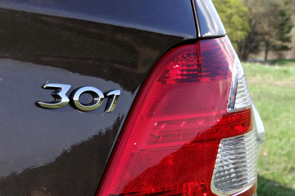 Peugeot 301