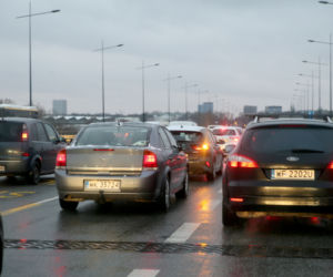Slalom na Trasie Łazienkowskiej. Trwa remont wiaduktów