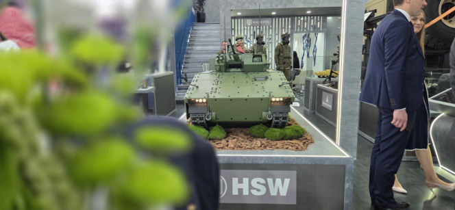 Borsuk i Ciężki BWP w Rijadzie. HSW prezentuje najnowocześniejszy sprzęt na światowych targach