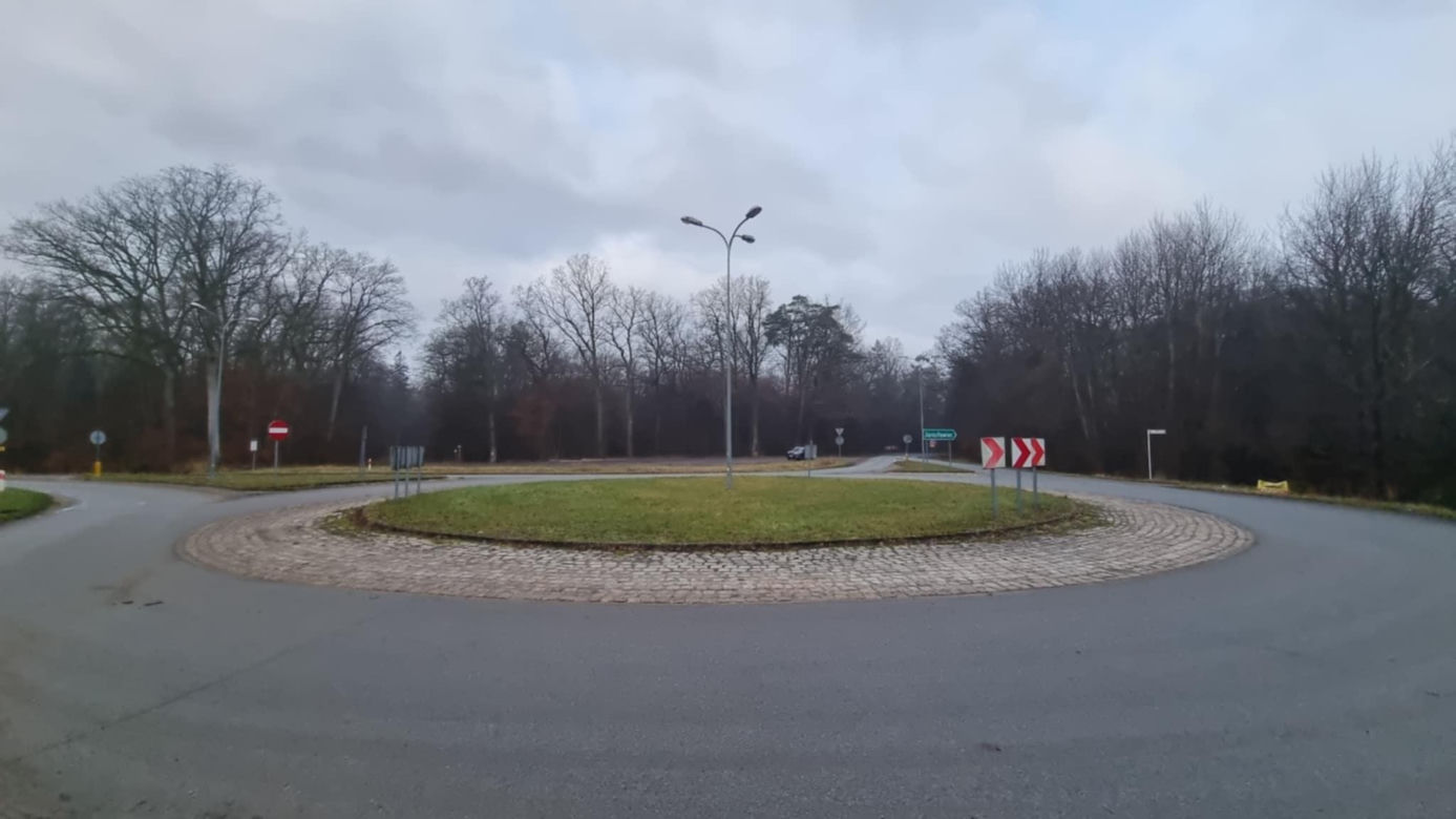 Andrzej Lepper został patronem ronda w Grzybnie