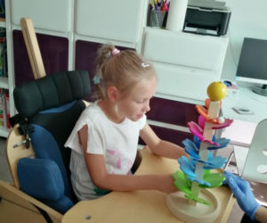 Choroba odebrała Lence mowę, niech nie zabierze uśmiechu. Dramatyczny apel rodziców 11-latki