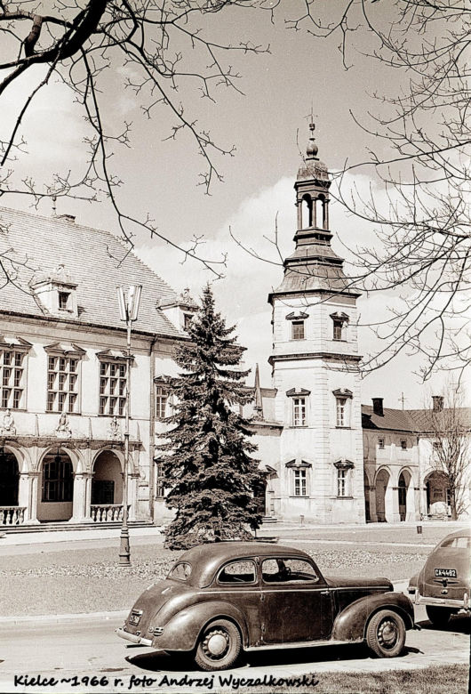 Pałac Biskupów Krakowskich w Kielcach na archiwalnych zdjęciach