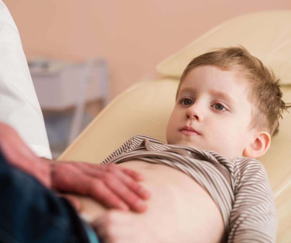Lekarz nic nie znajduje, a dziecko cierpi na bóle. Eksperci wskazują powód