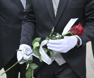 Pogrzeb Igi Cembrzyńskiej. Tłum gwiazd oddaje hołd wielkiej artystce