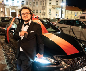 Pianista Jakub Kuszlik otrzymał Lexusa ES