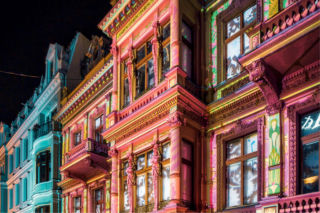 Więcej niż elewacja! Przykłady multimedialnych fasad w Europie