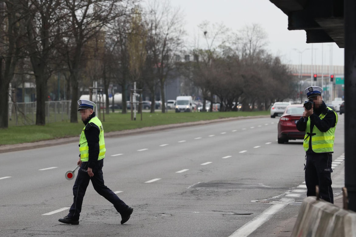 Niewidzialni policjanci w Warszawie w akcji. Nowe zasady kontroli drogowych zaskakują
