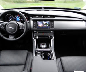 Jaguar XF 2.0 i4D 180 KM