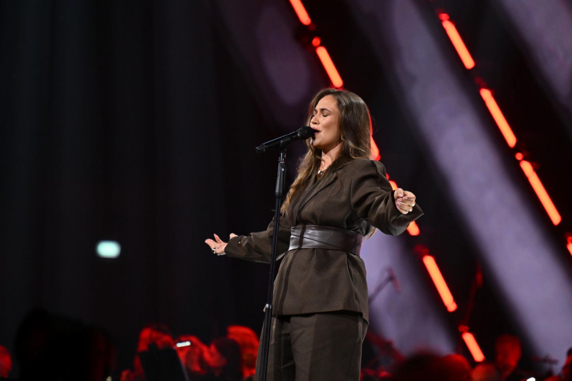 Alicja Szemplińska z pierwszym występem po Eurowizji. Niezmiennie wspierała ją mama Izabela