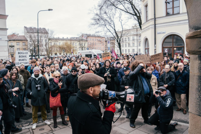 Protesty na krakowskim Kazimierzu w obronie kamienic