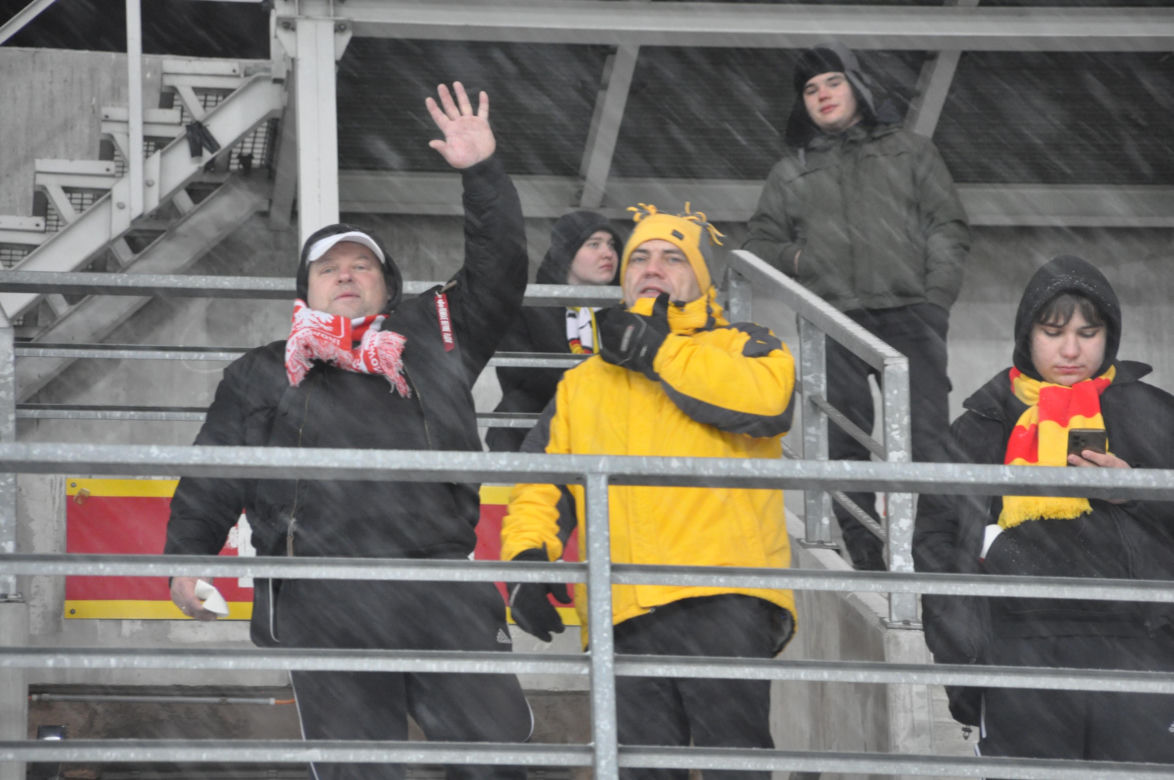 Korona Kielce - Lech Poznań. Zdjęcia kibiców na Suzuki Arenie