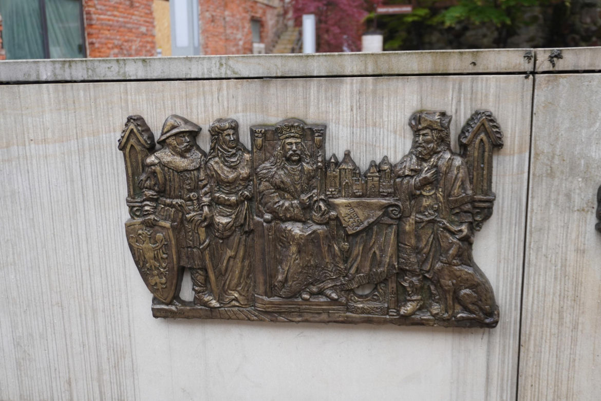 Ta wieża jest perłą renesansu na mapie Małopolski. Zachwycają się nią turyści i pasjonaci historii