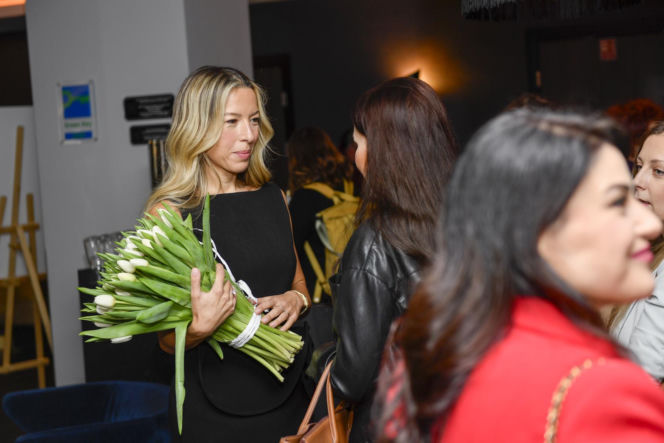 "Pokochaj swoje ciało": Omenaa Mensah, Joanna Przetakiewicz, Ewa Chodakowska, Kinga Zawodnik, Maffashion