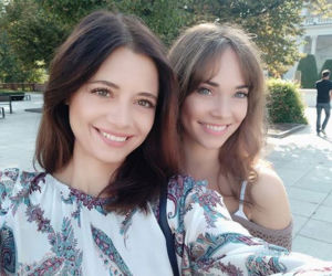 M jak miłość. Ania (Maria Pawłowska), Iza (Adriana Kalska)