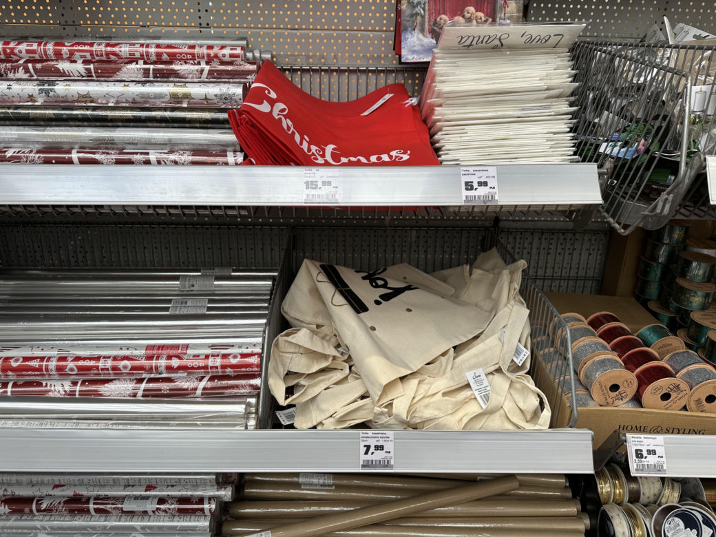 Ceny ozdób świątecznych w Krakowie. Ile trzeba zapłacić za dekoracje? 
