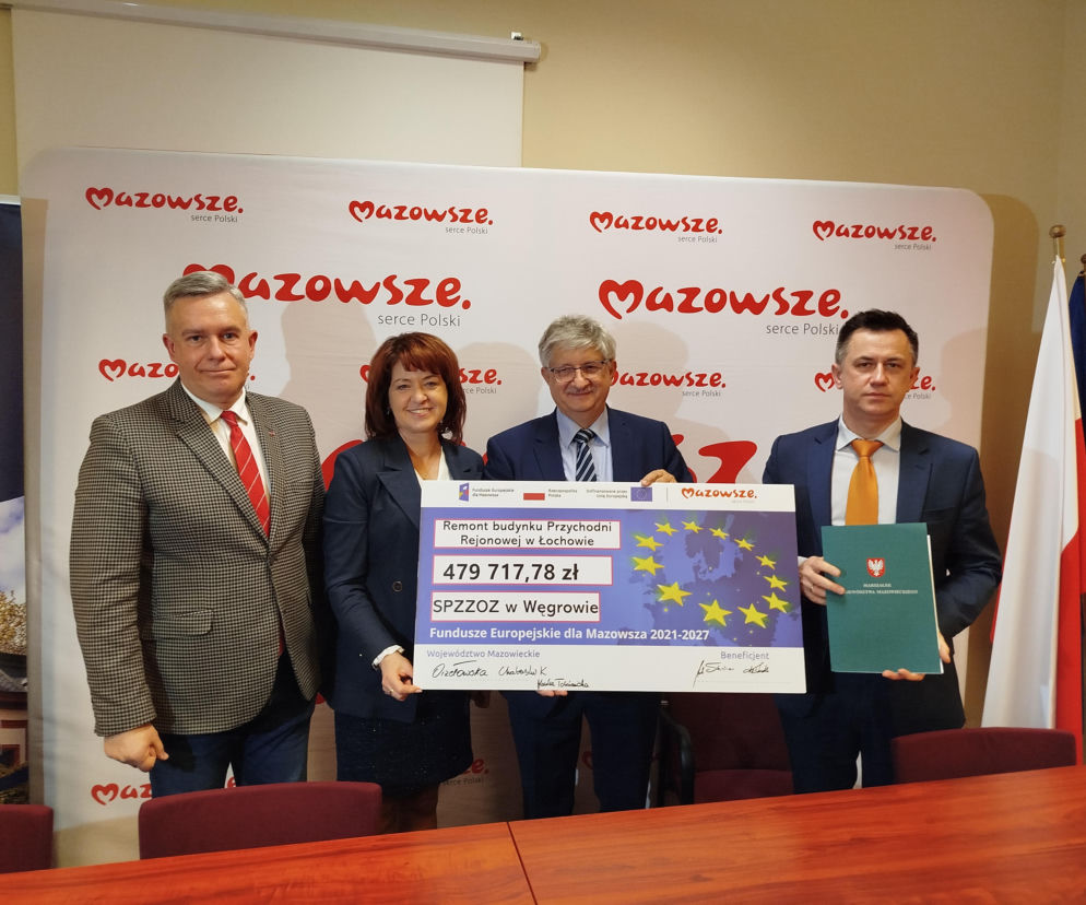 Podpisanie umowy na dotację unijną dla SPZOZ w Węgrowie na remont przychodni w Łochowie