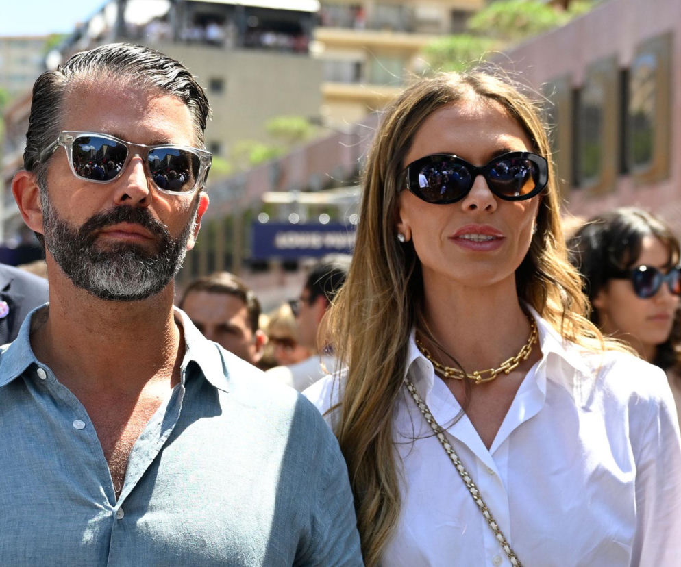 Donald Trump Jr. z żoną Kimberly Guilfoyle w okularach przeciwsłonecznych. O kontrowersjach wokół ich wesela czytaj w Eska.