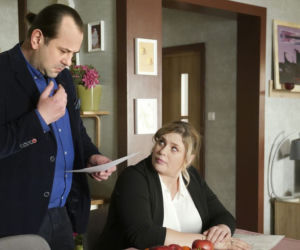 Barwy szczęścia odcinek 2491. Aldona (Elżbieta Romanowska), Borys (Jakub Wieczorek)