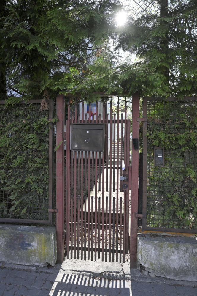 Niekończący się remont sąsiadów Kaczyńskiego