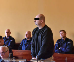 „Pan Frytka” i jego kolega stanęli przed sądem za brutalny gwałt w Toruniu