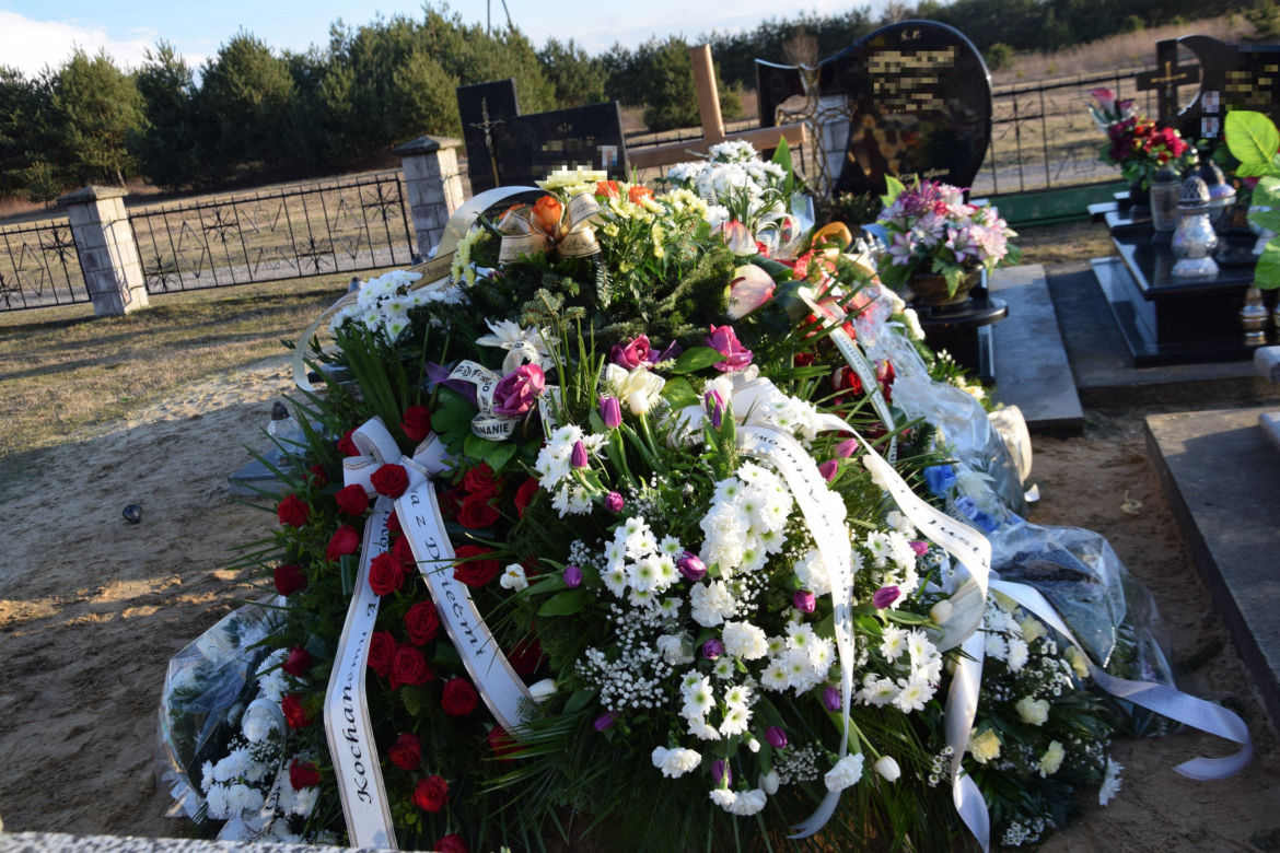 Podkarpacie. Bliscy pożegnali tragicznie zmarłego bohaterskiego tatę Anielki [ZDJĘCIA]