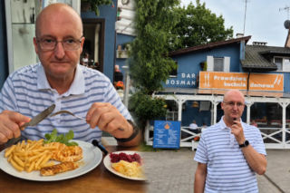 Piotr Wawrzyk chce wygryźć Książula? Pomidorówka, schabowy i stanowczy werdykt