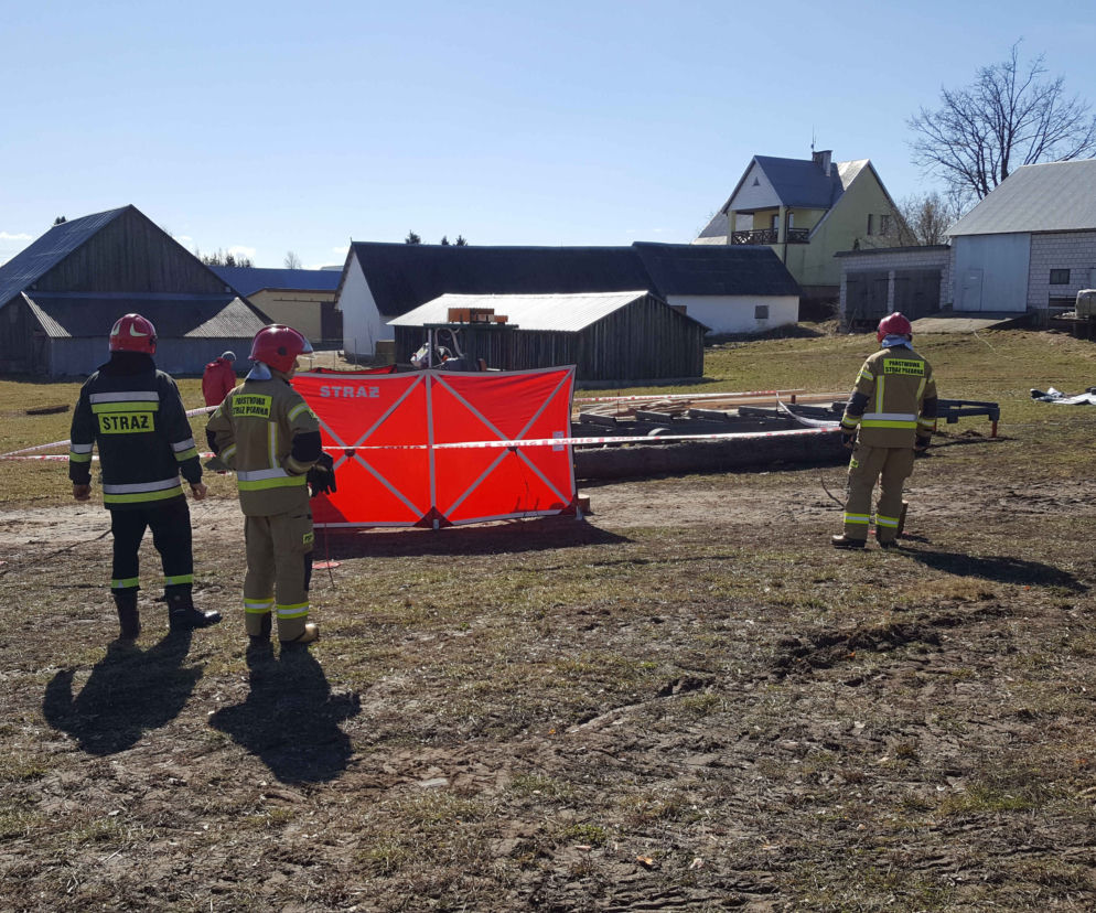 Wypadek przy traku do drewna w miejscowości Zaleskie