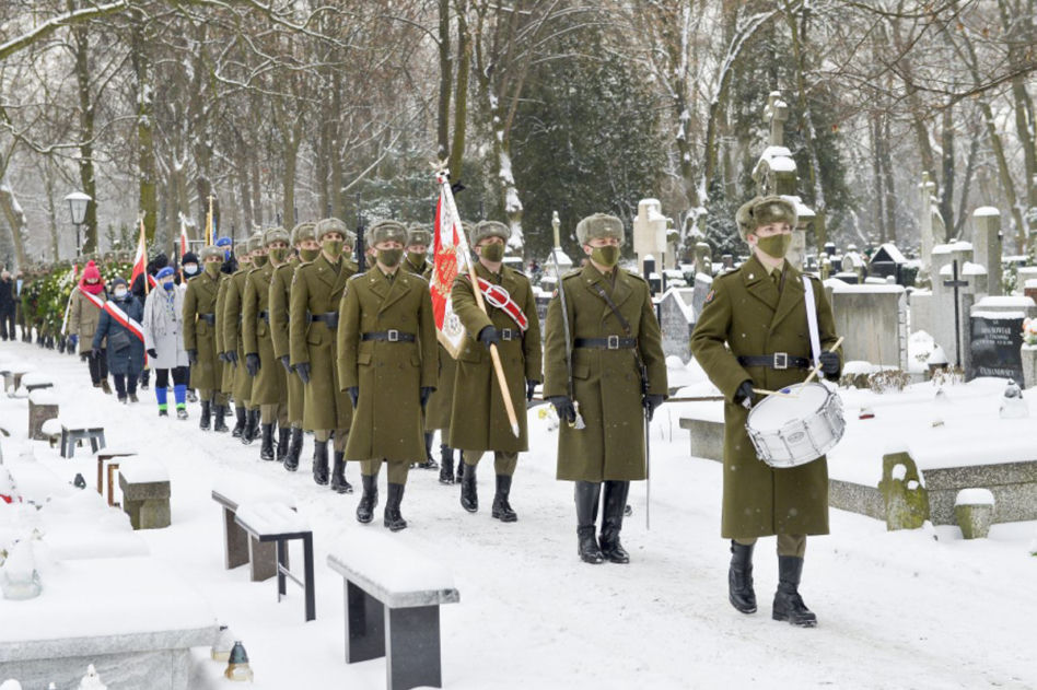 Papcio Chmiel został pochowany na Cmentarzu Bródnowskim