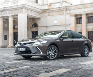 Toyota Camry 2.5 Hybrid 218 KM e-CVT Executive + VIP