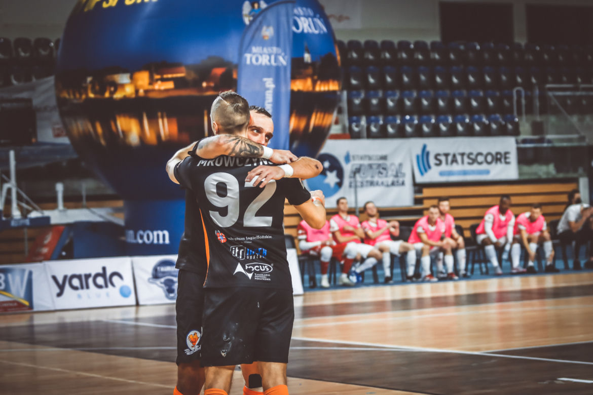 FC Toruń - Fit-Morning Gredar Futsal Brzeg 4:3, zdjęcia z Areny Toruń