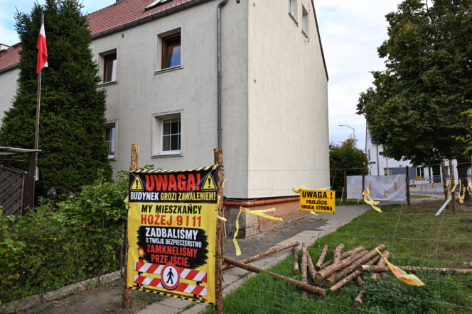 Uszkodzona kamienica przy ul. Hożej w Szczecinie