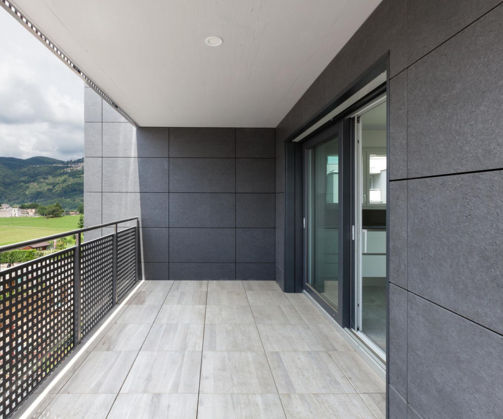 Ocieplanie balkonów i loggii – jak uniknąć mostków termicznych?