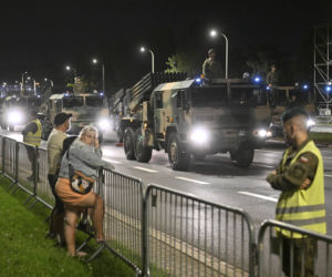 Nocna próba defilady wojskowej w Warszawie