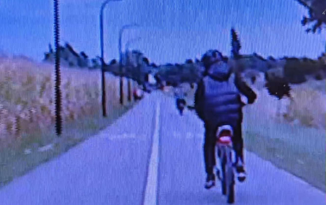 Policjanci z Rybnika skuli w kajdanki 14-latka! Leżał na glebie, twarzą do chodnika. "Winna głupota rodziców"